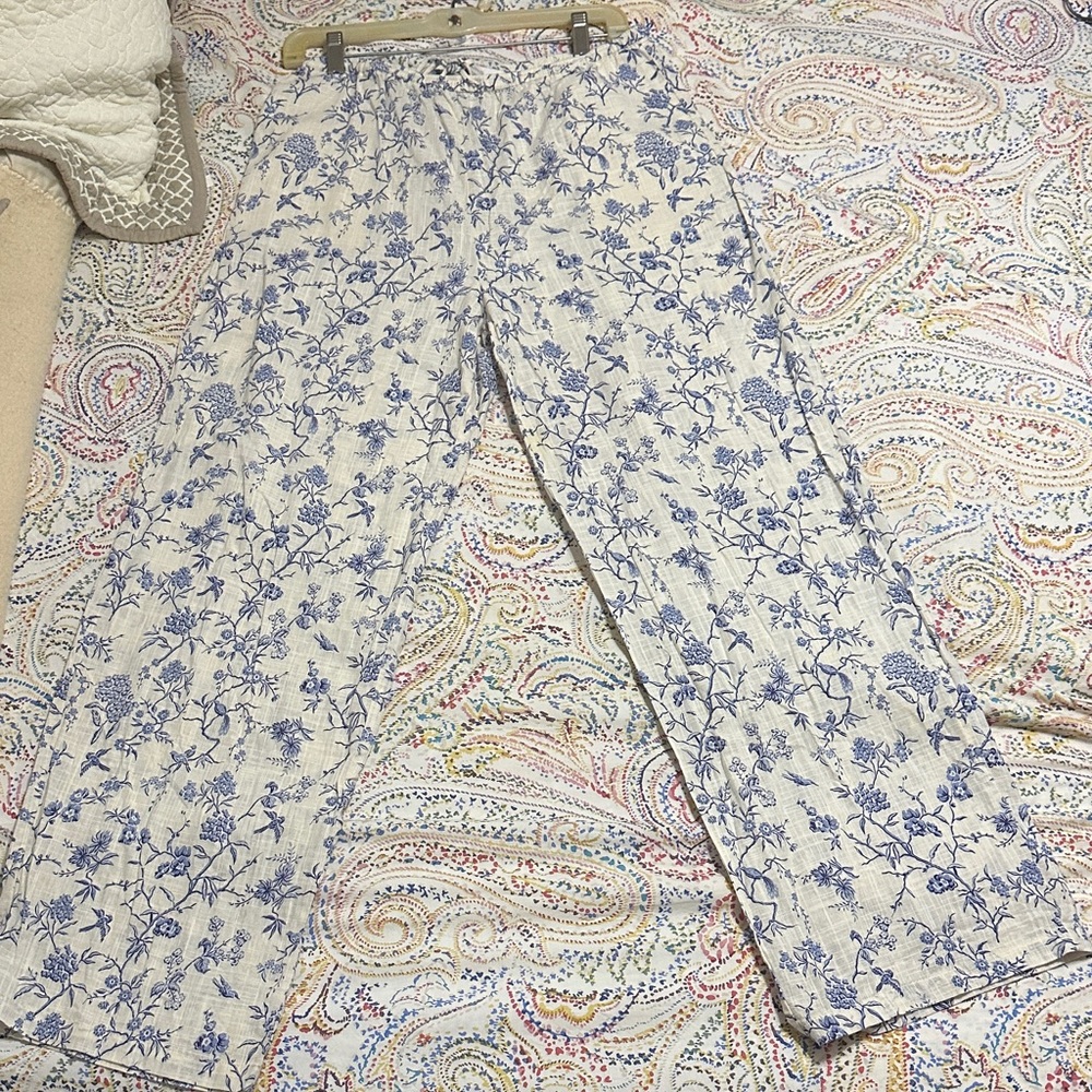 Floral Blue and White Women's Pants